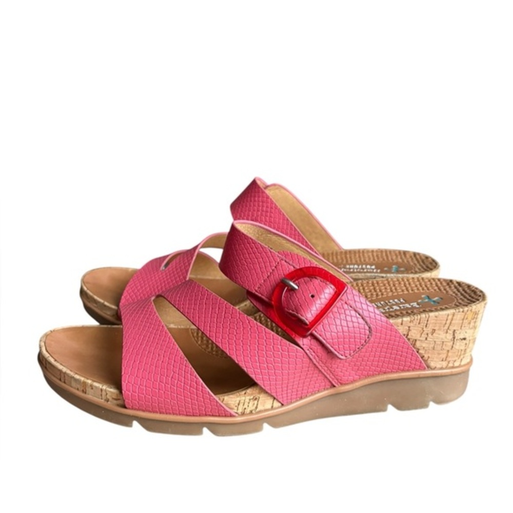 BareTraps Sandals Womens Laralee Slides Cork Wedge Coral Faux Leather size9.5 - Picture 1 of 10
